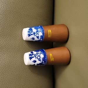 VTG Willow Blue Salt and Pepper Shakers
